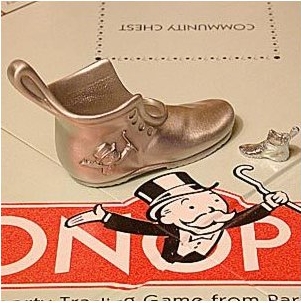 Giant-Monopoly-Shoe_2733BD0F
